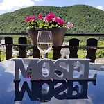 Weingut Erich Serwazi 3*