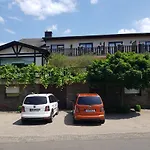 Weingut Erich Serwazi