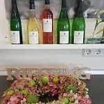 Pensjonat Weingut Erich Serwazi