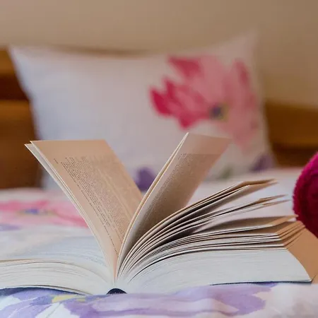 Weingut Erich Serwazi Pensionat 3*