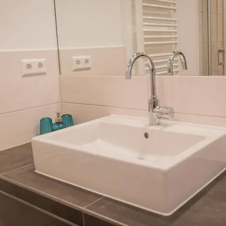 Weingut Erich Serwazi Konukevi