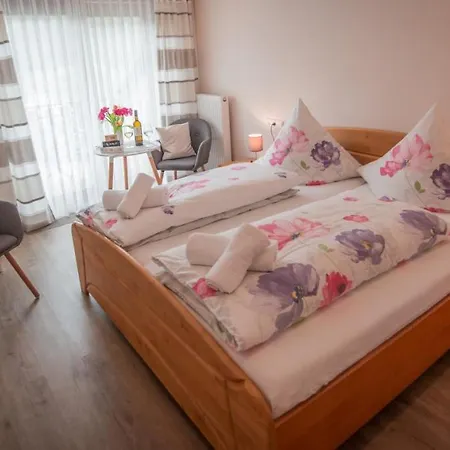 Weingut Erich Serwazi Mesenich