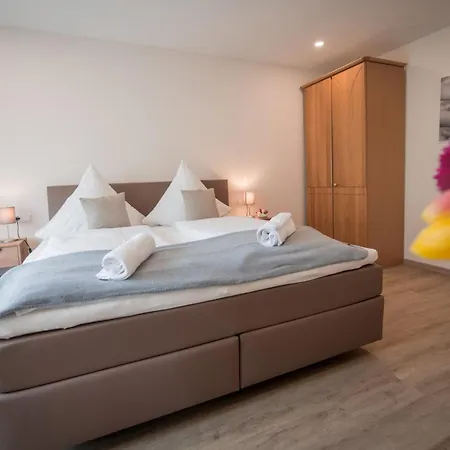 Weingut Erich Serwazi 3* Mesenich