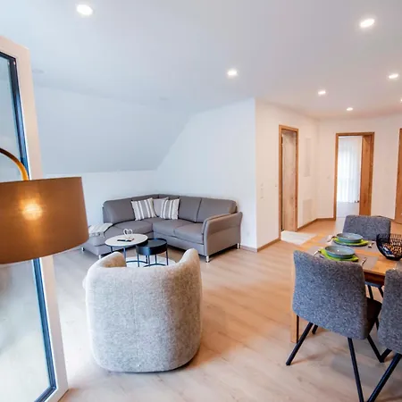 Konukevi Weingut Erich Serwazi 3*