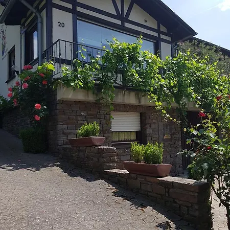 Weingut Erich Serwazi بيت ضيافة