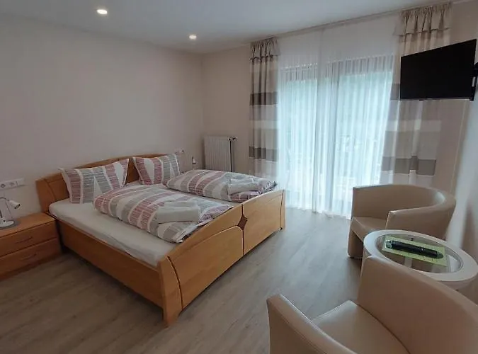 Weingut Erich Serwazi Gasthuis