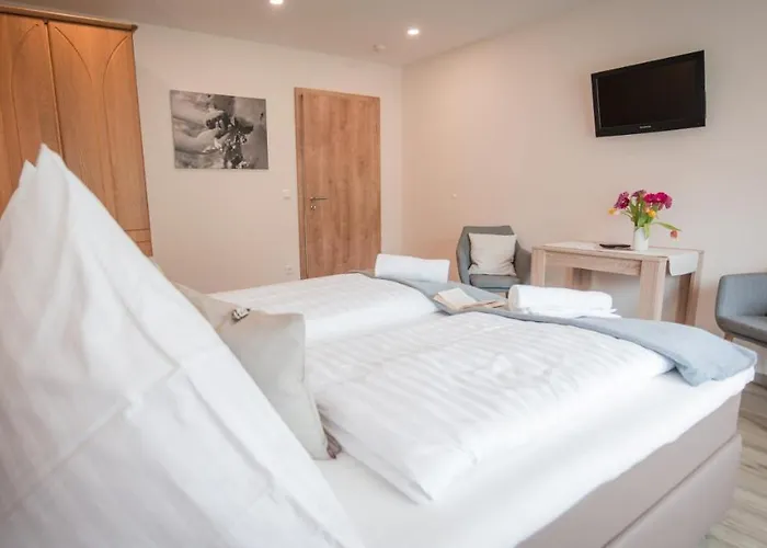 Gasthuis Weingut Erich Serwazi 3*