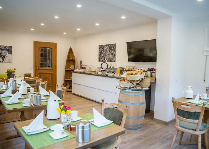 Weingut Erich Serwazi Casa de hóspedes