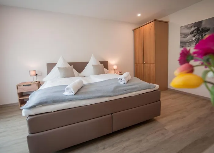 Weingut Erich Serwazi 3* Mesenich