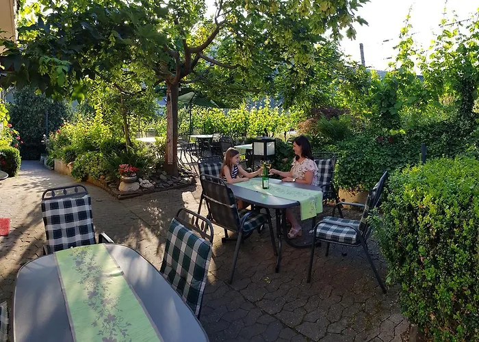 Weingut Erich Serwazi 3* Mesenich